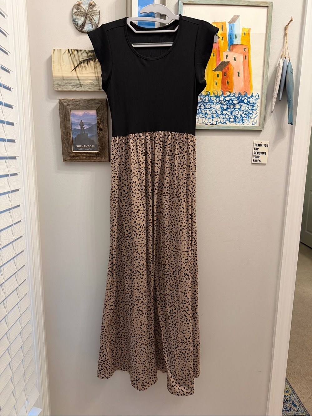 Ouges Maternity Maxi dress in leopard print with black ribbed top - Picture 3 of 8